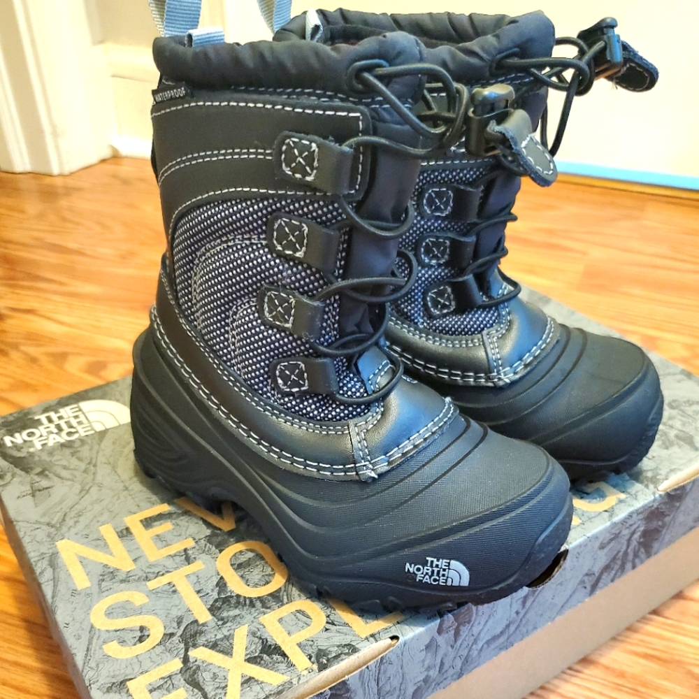Boys North Face Boots Size 10